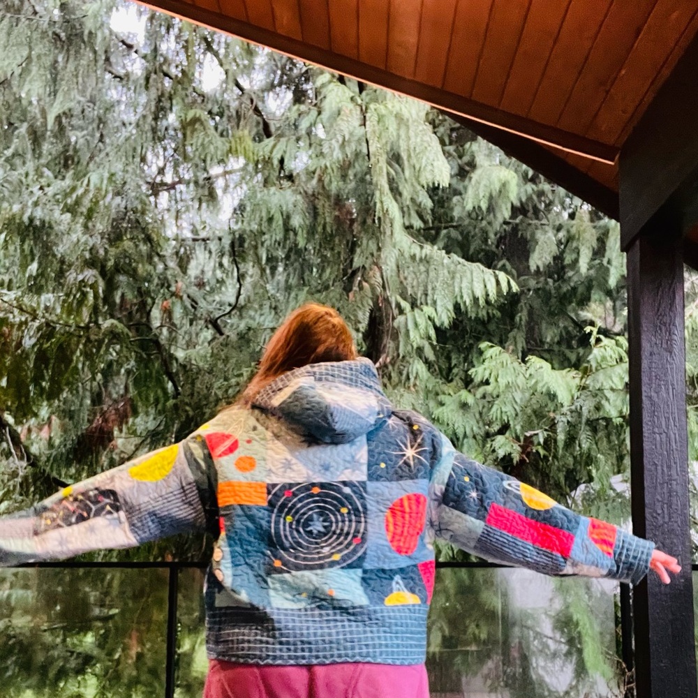 Handmade “out of this world” quilt Hoodie OS - Picture 3 of 3